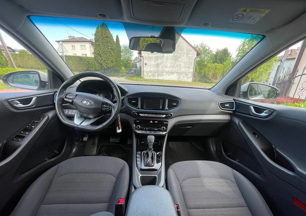 Hyundai IONIQ cena 69900 przebieg: 78900, rok produkcji 2019 z Kielce małe 191